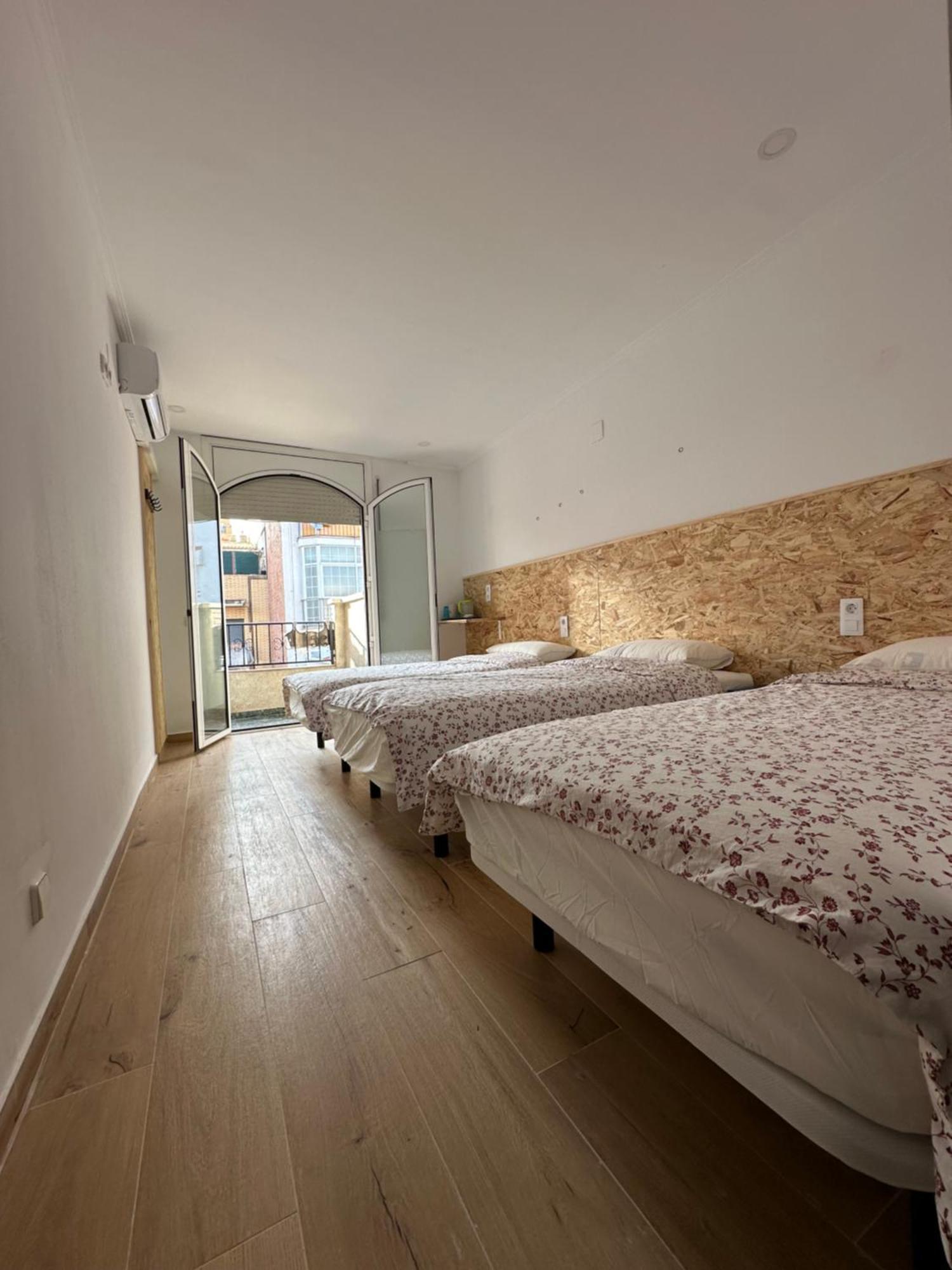Fudodo舒适3 Beds Otel L'Hospitalet de Llobregat Dış mekan fotoğraf